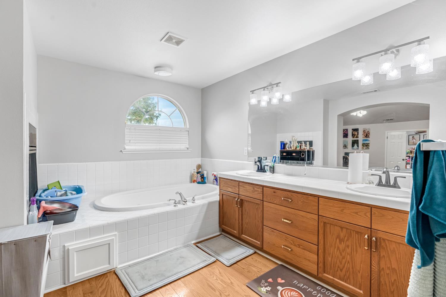 2411 E Salem Ave, Fresno, CA 93720