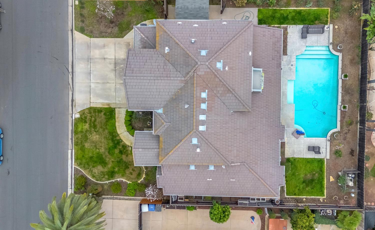 2411 E Salem Ave, Fresno, CA 93720