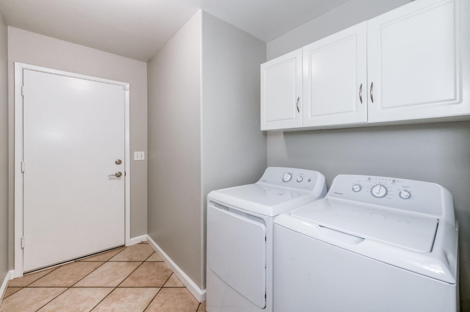 983 Church Ave, Sanger, CA 93657