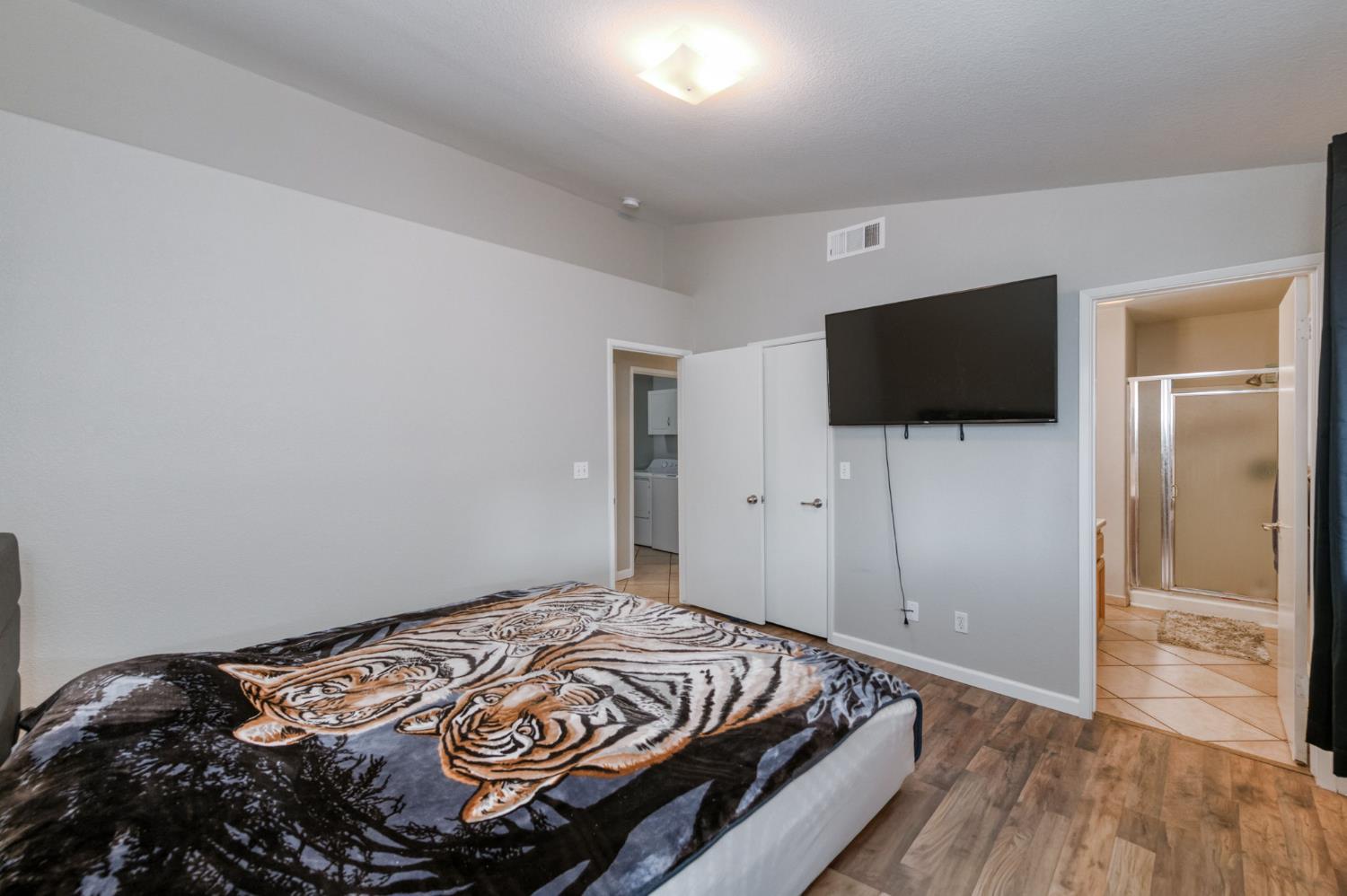 983 Church Ave, Sanger, CA 93657