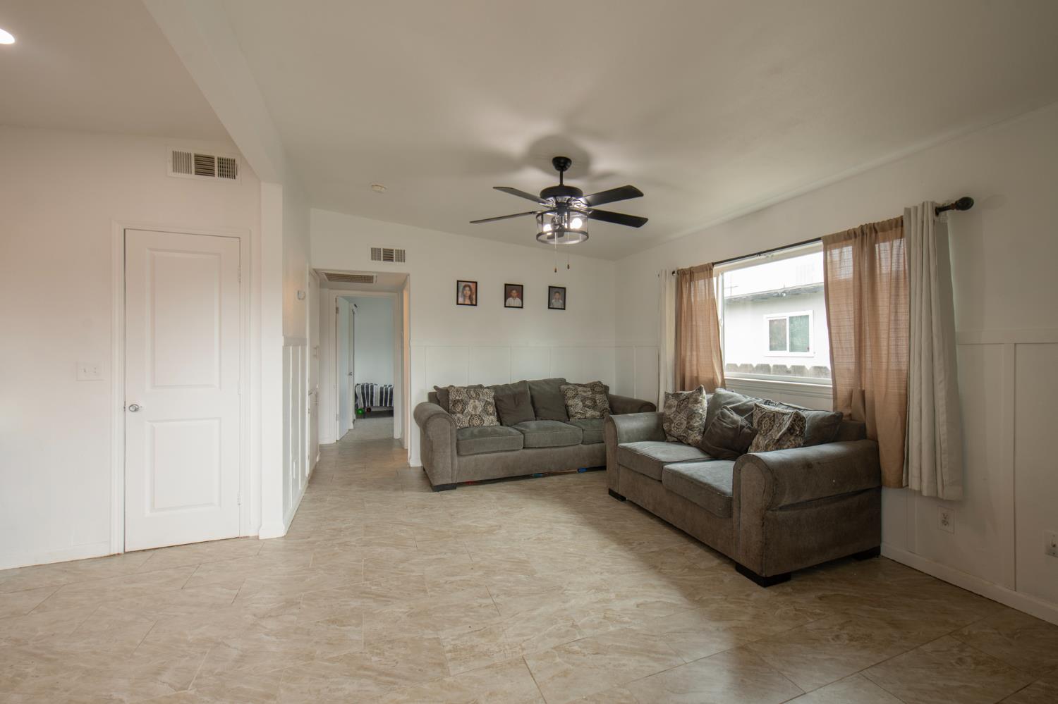 248 W Eden Ave, Fresno, CA 93706