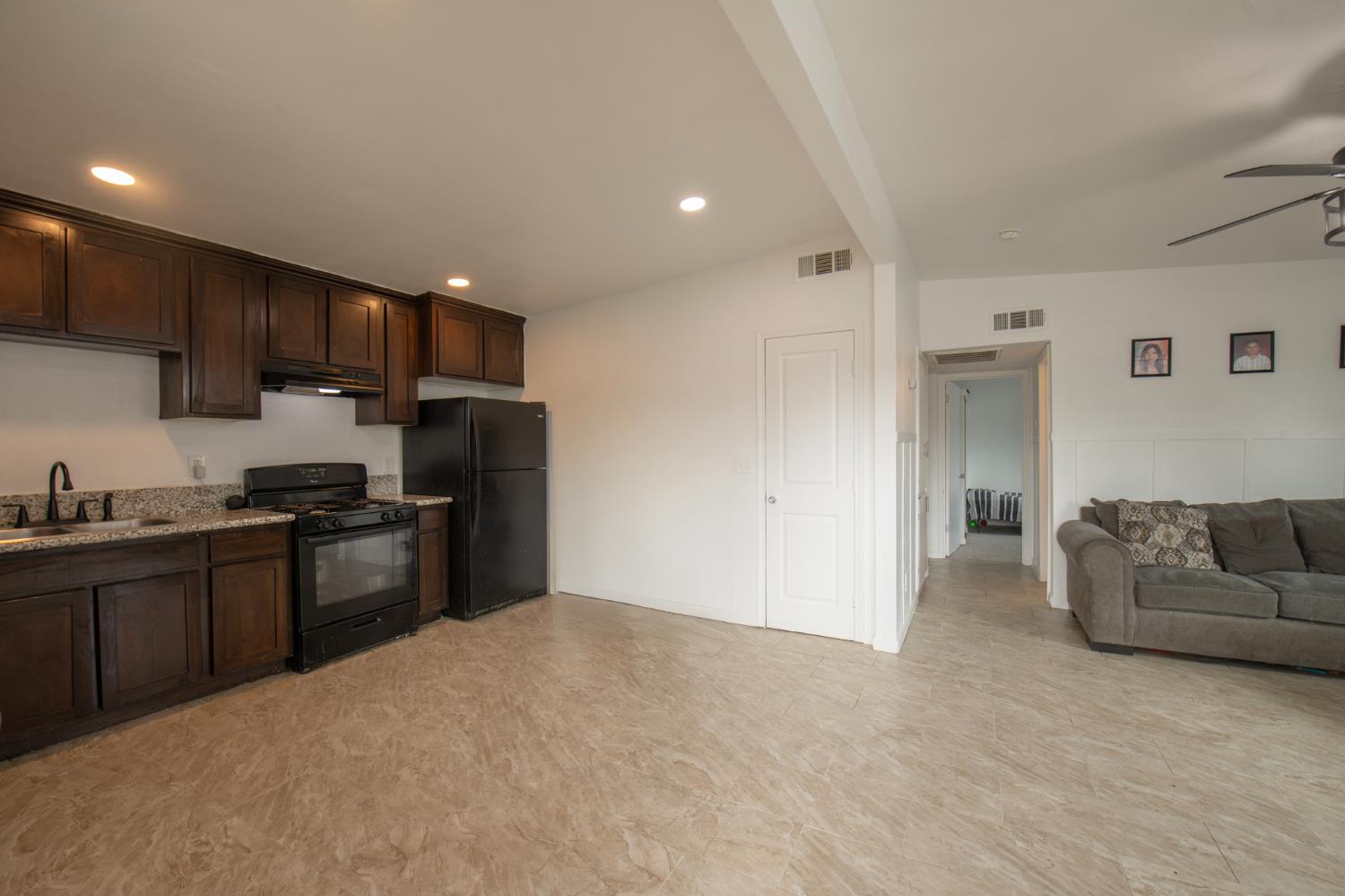 248 W Eden Ave, Fresno, CA 93706