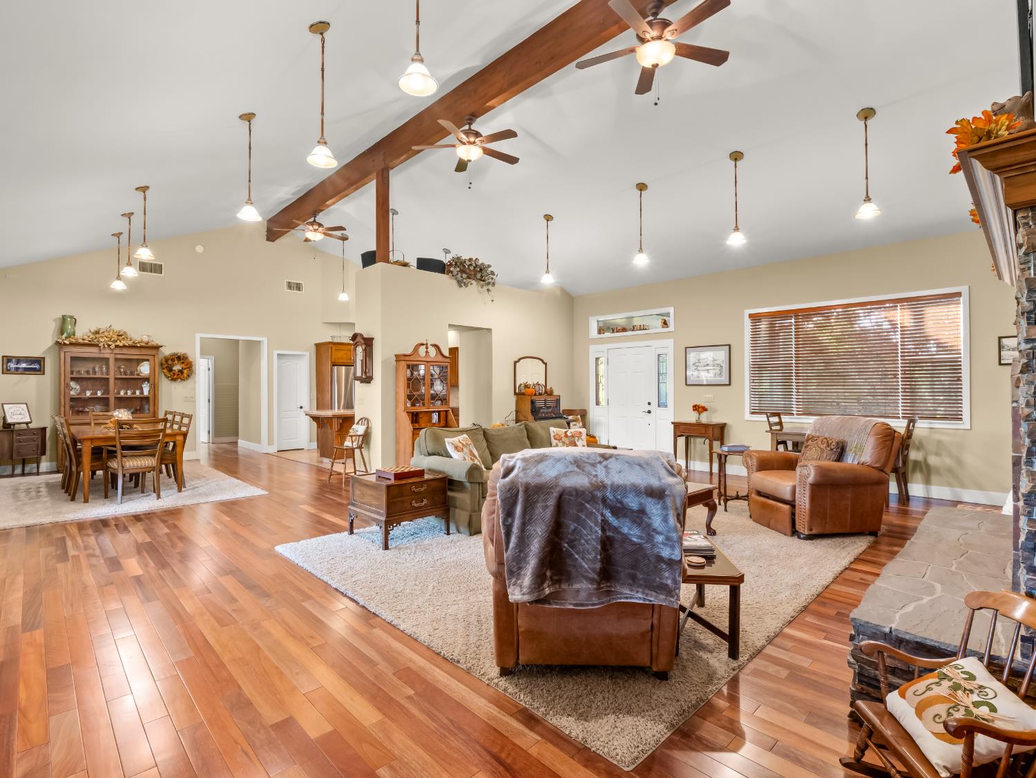 16787 Paula Rd, Madera, CA 93636