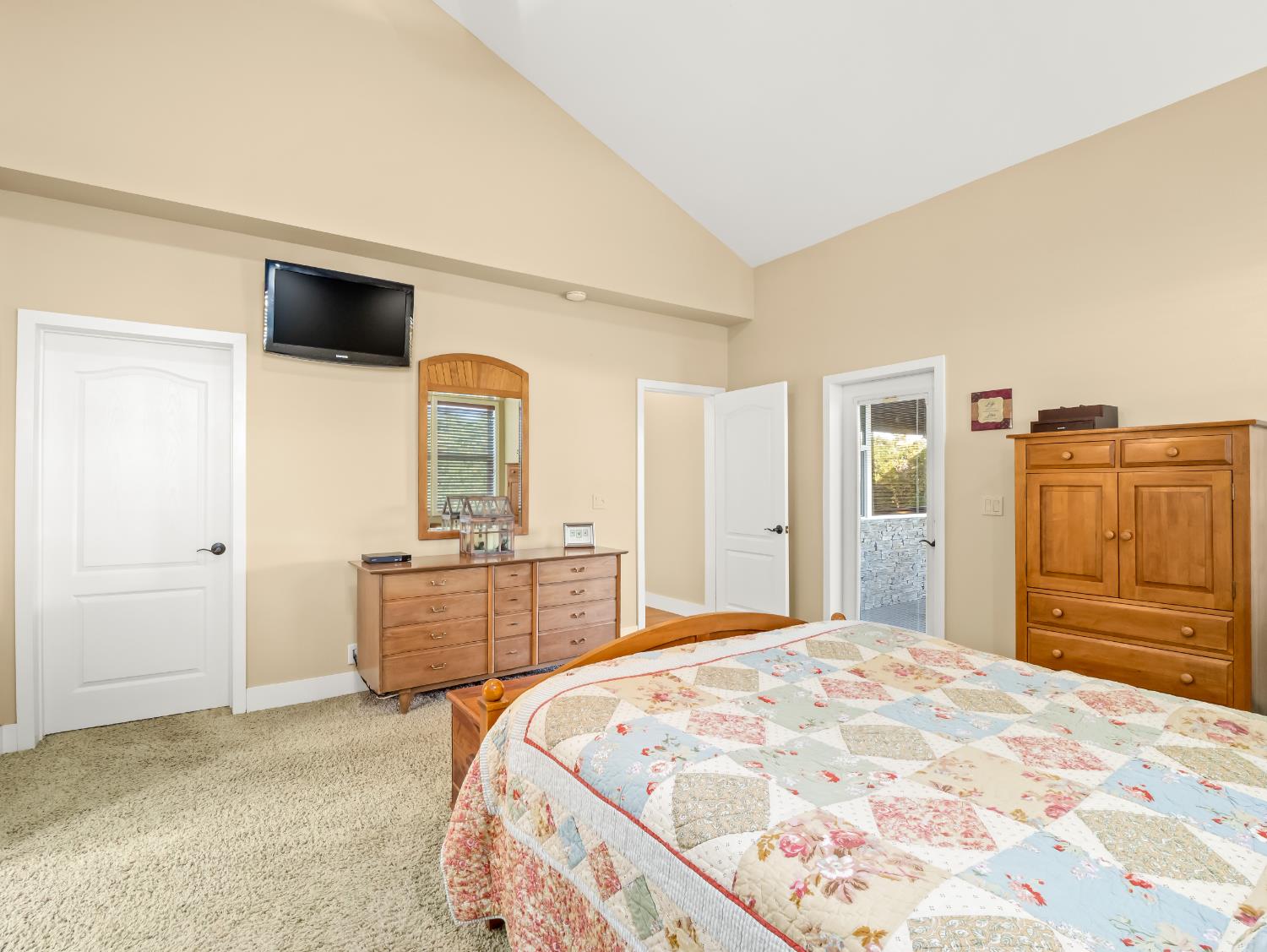 16787 Paula Rd, Madera, CA 93636