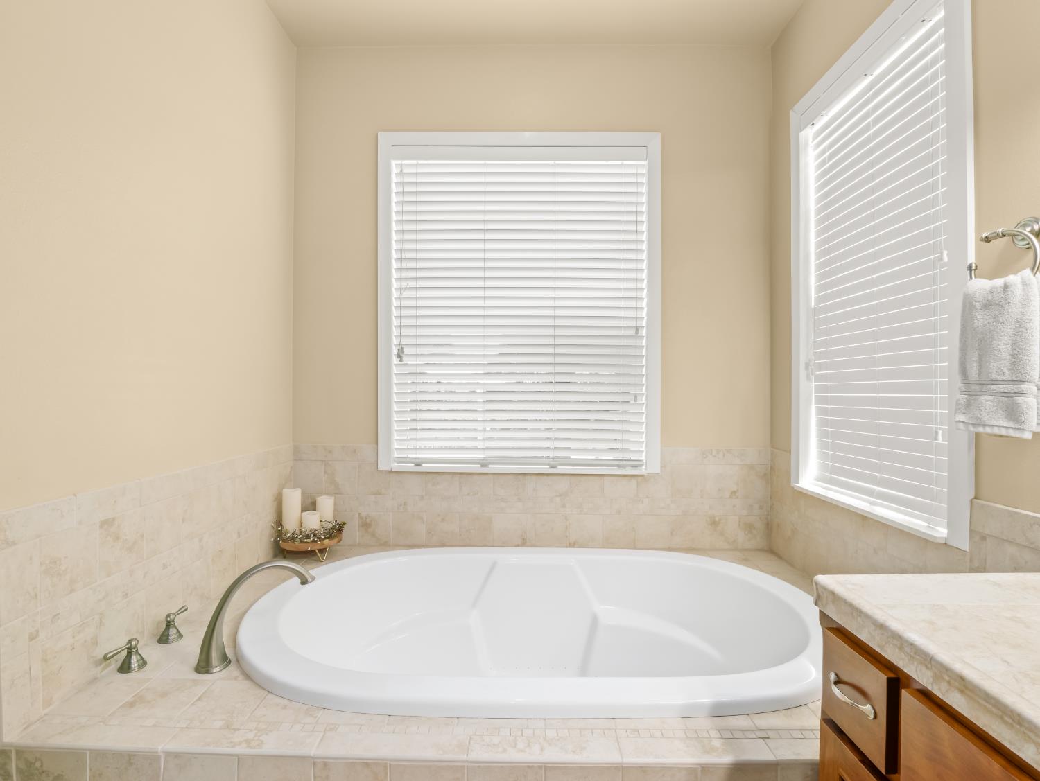 16787 Paula Rd, Madera, CA 93636