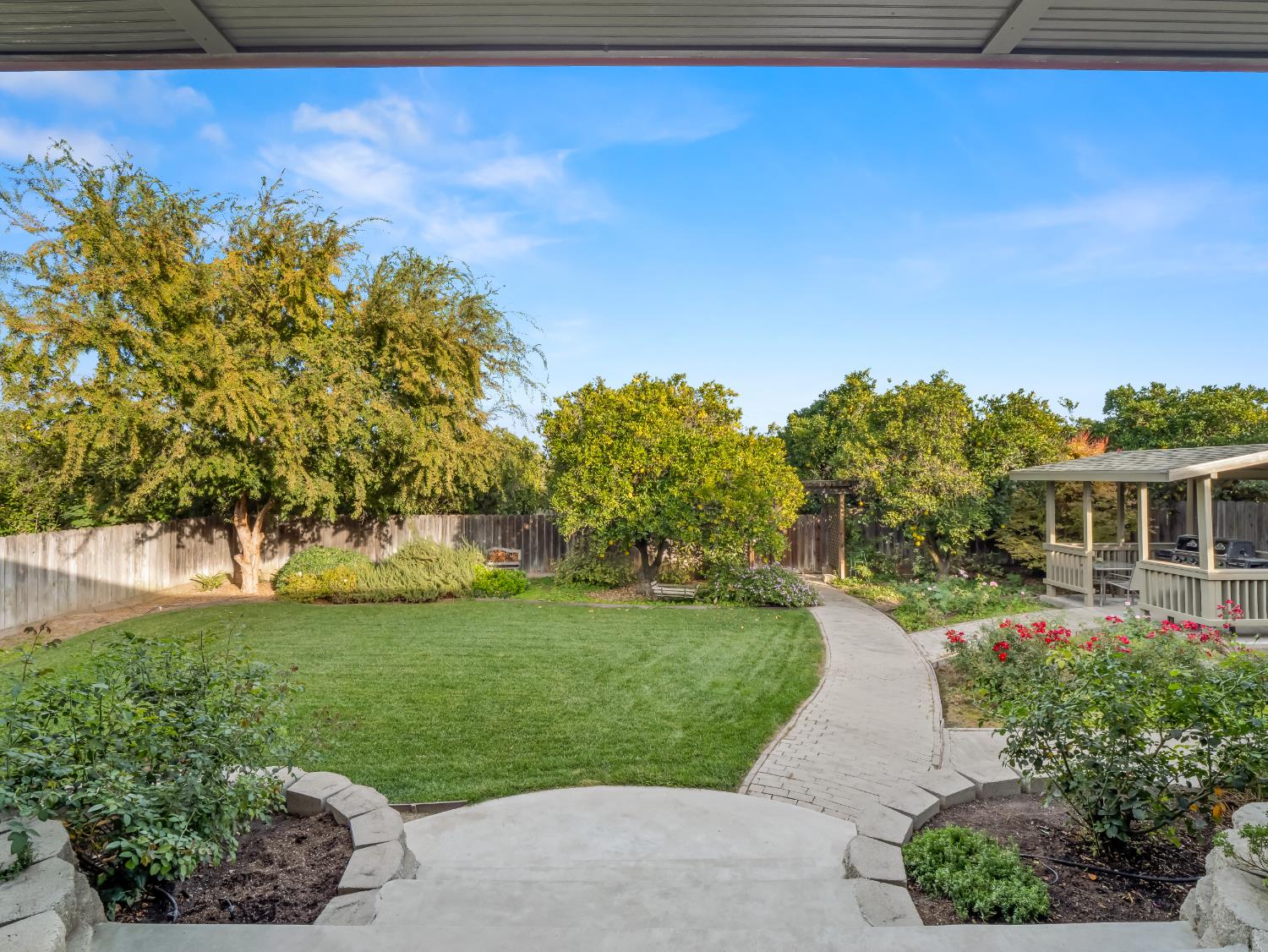 16787 Paula Rd, Madera, CA 93636