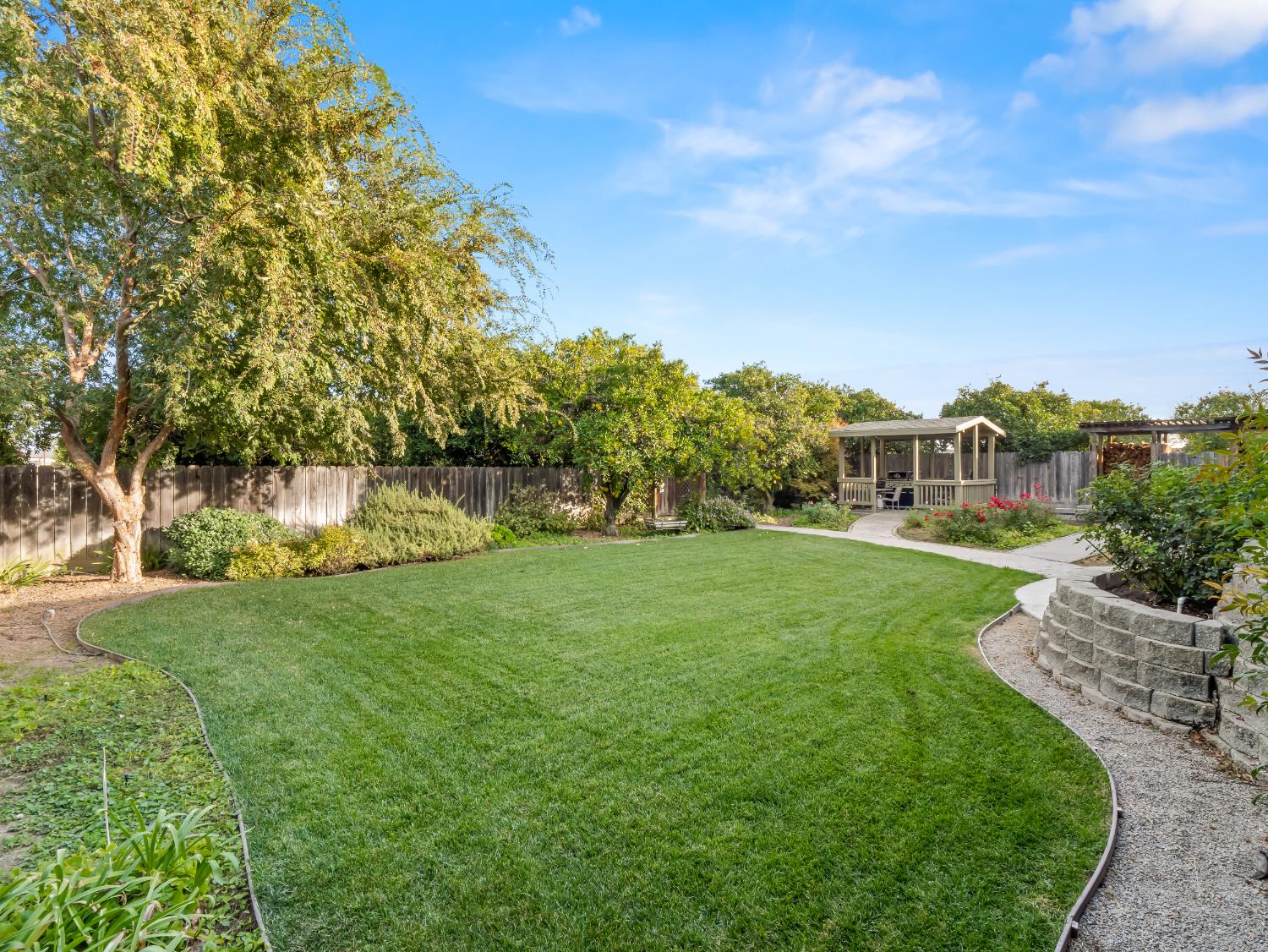 16787 Paula Rd, Madera, CA 93636