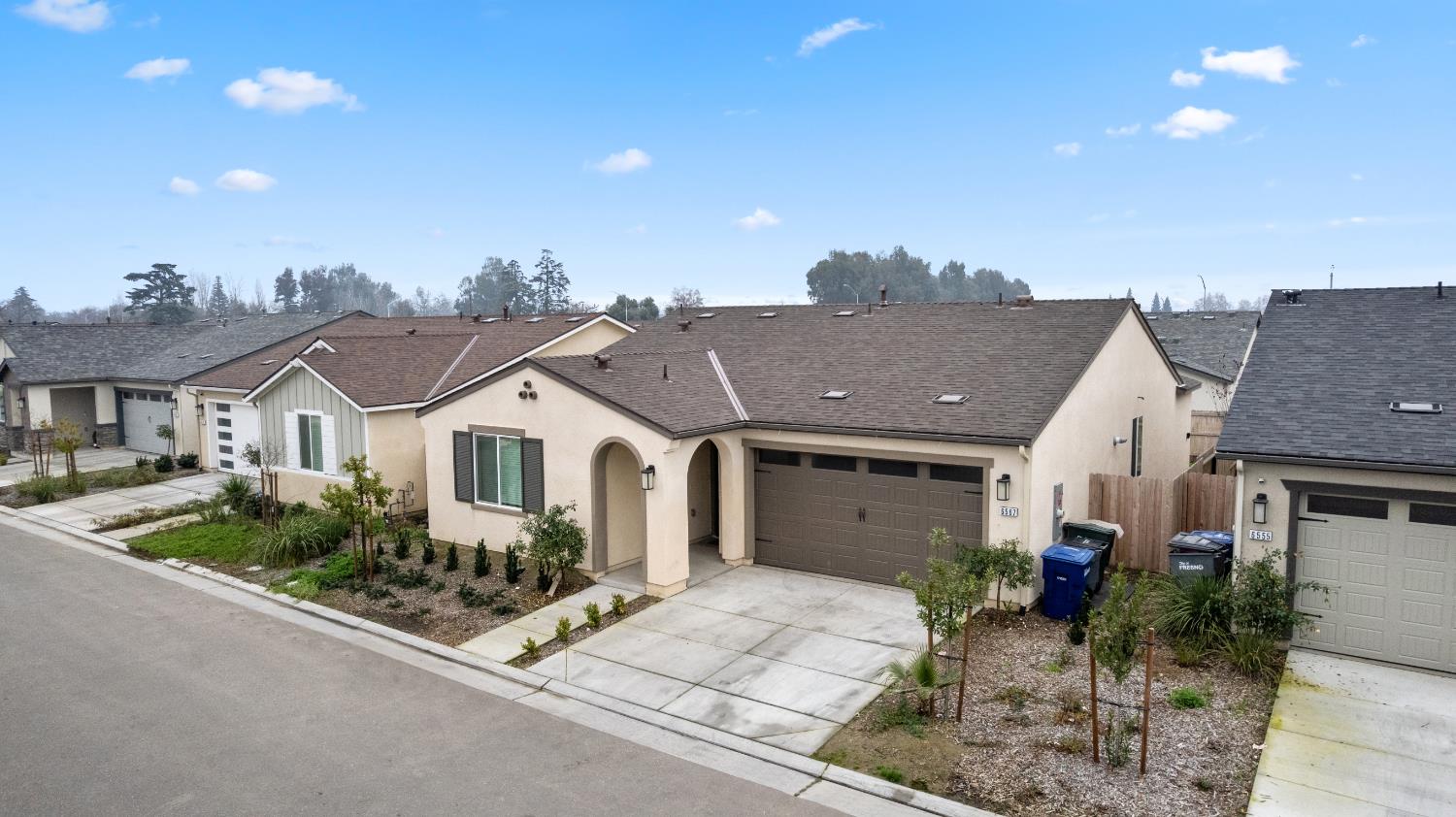 6567 E Pine Ave, Fresno, CA 93727