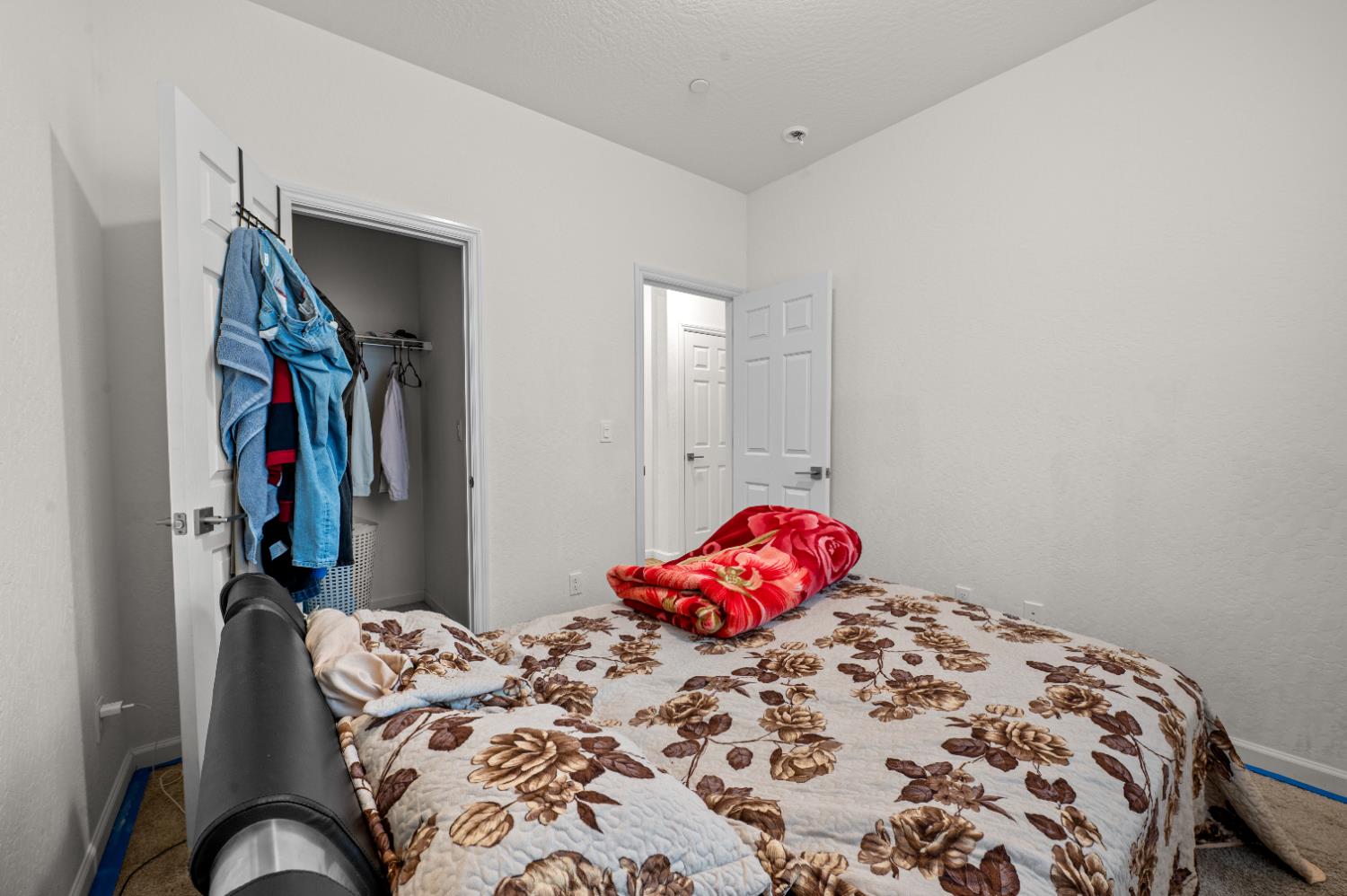 6567 E Pine Ave, Fresno, CA 93727