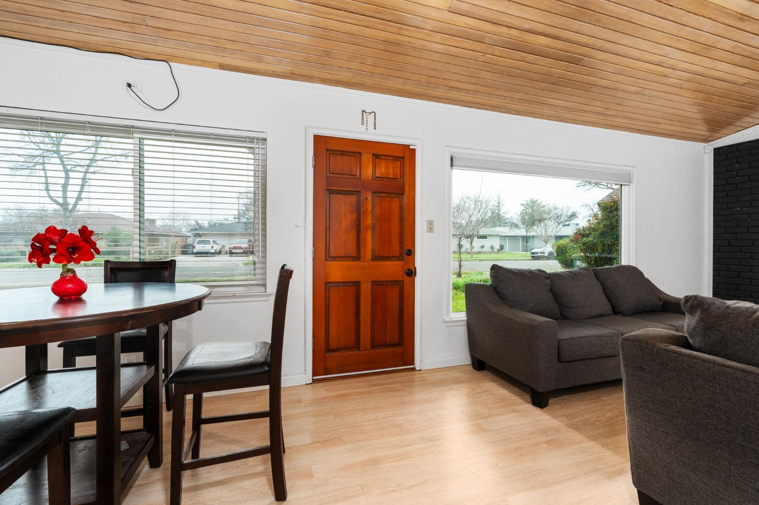 1114 W Princeton Ave, Fresno, CA 93705