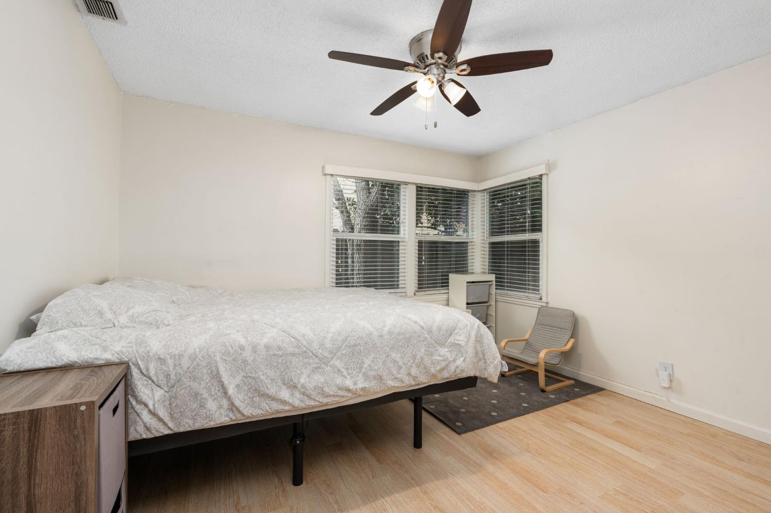 1114 W Princeton Ave, Fresno, CA 93705