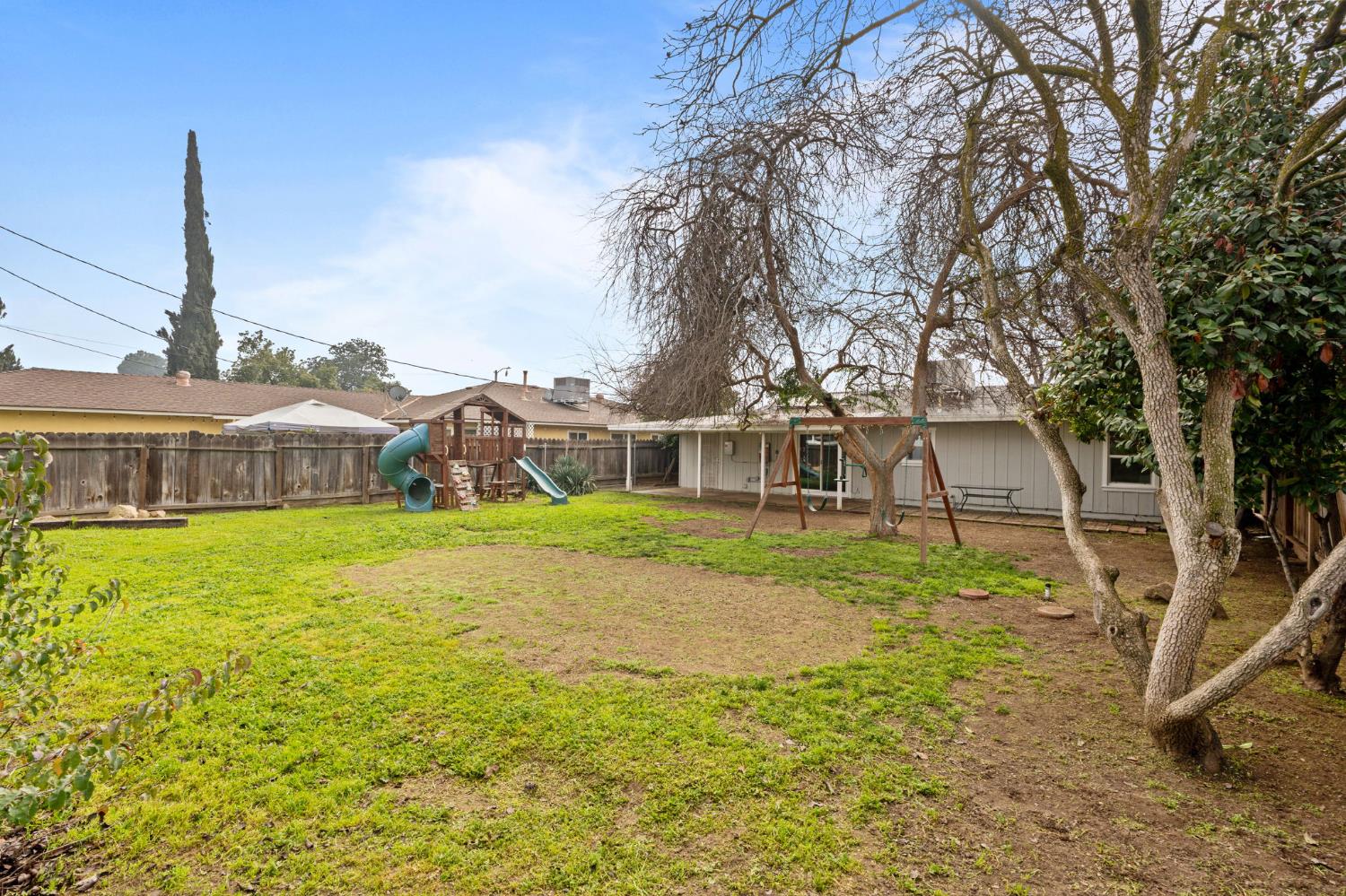 1114 W Princeton Ave, Fresno, CA 93705