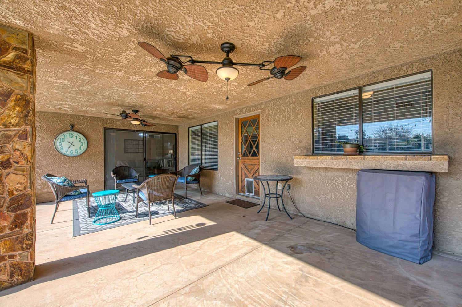 1557 W Warner Ave, Fresno, CA 93711