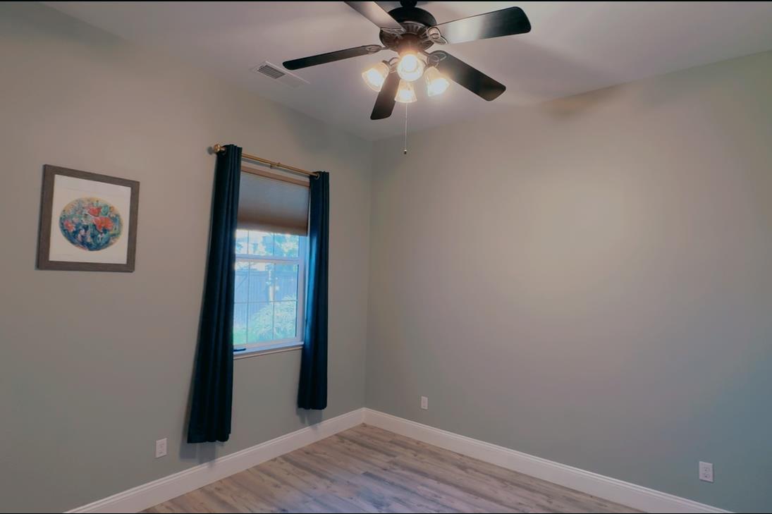 2845 E Goshen, Fresno, CA 93720