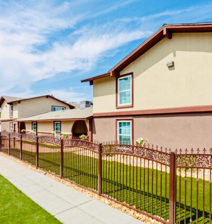 1223 N Sylmar, Fresno, CA 93727