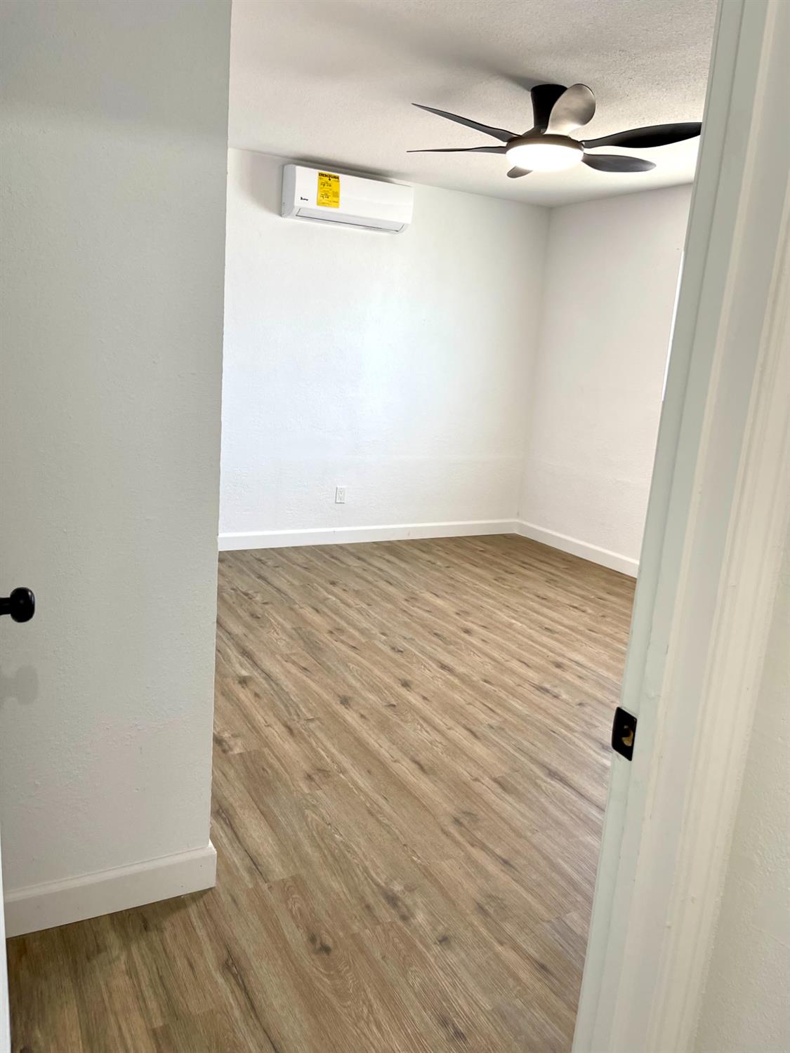 6617 california, Winton, CA 95388