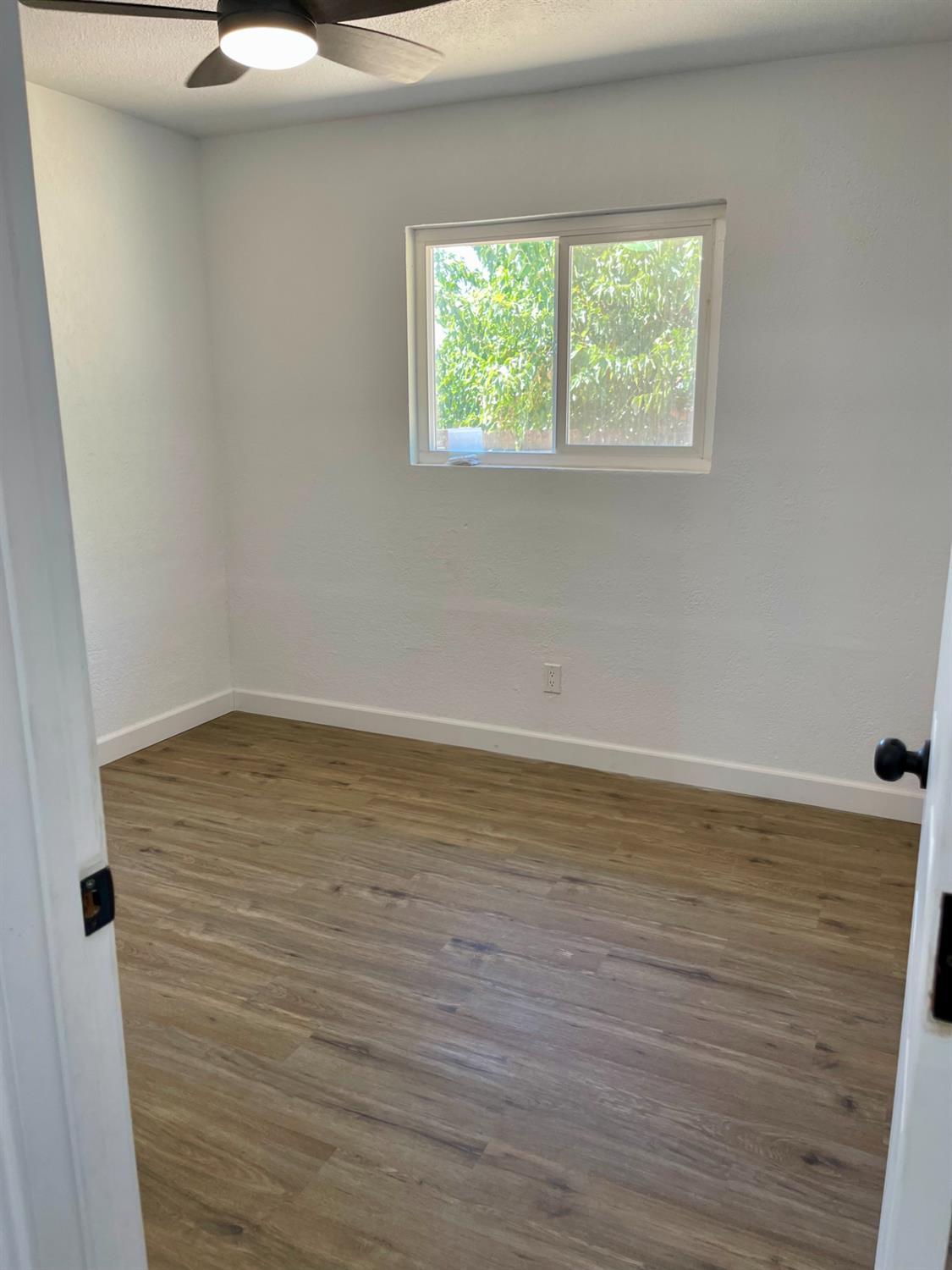 6617 california, Winton, CA 95388