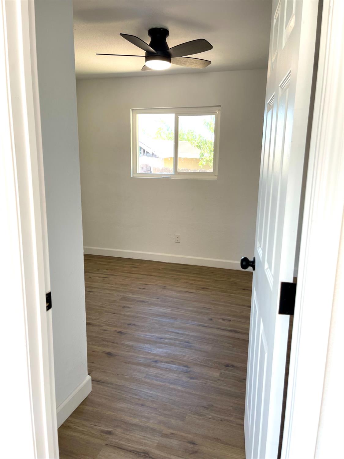 6617 california, Winton, CA 95388