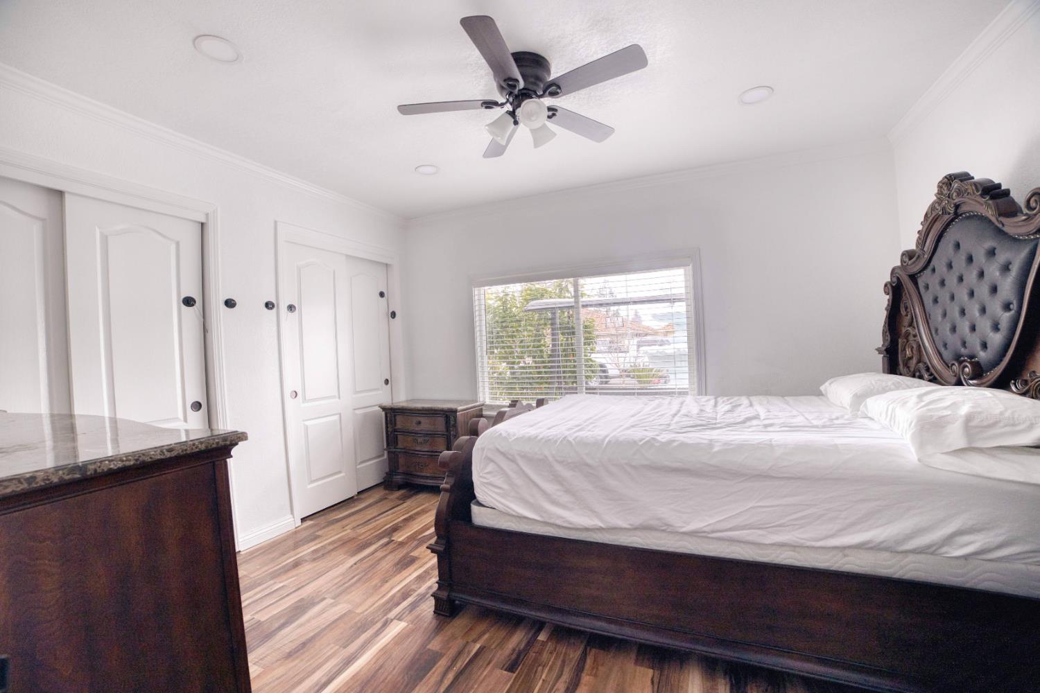 2520 Meadowrest Way, Madera, CA 93637