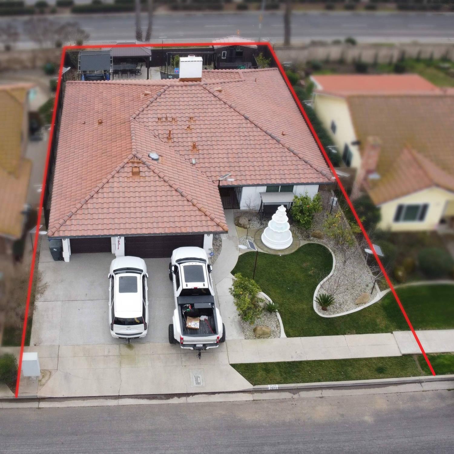 2520 Meadowrest Way, Madera, CA 93637