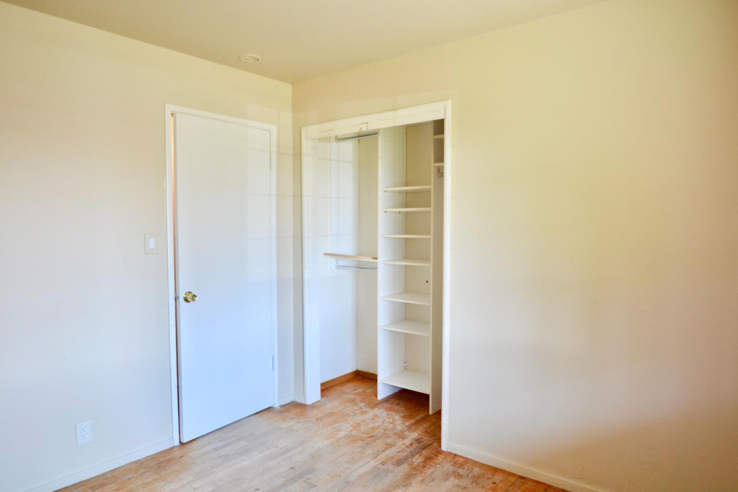 3715 E Garland Ave, Fresno, CA 93726