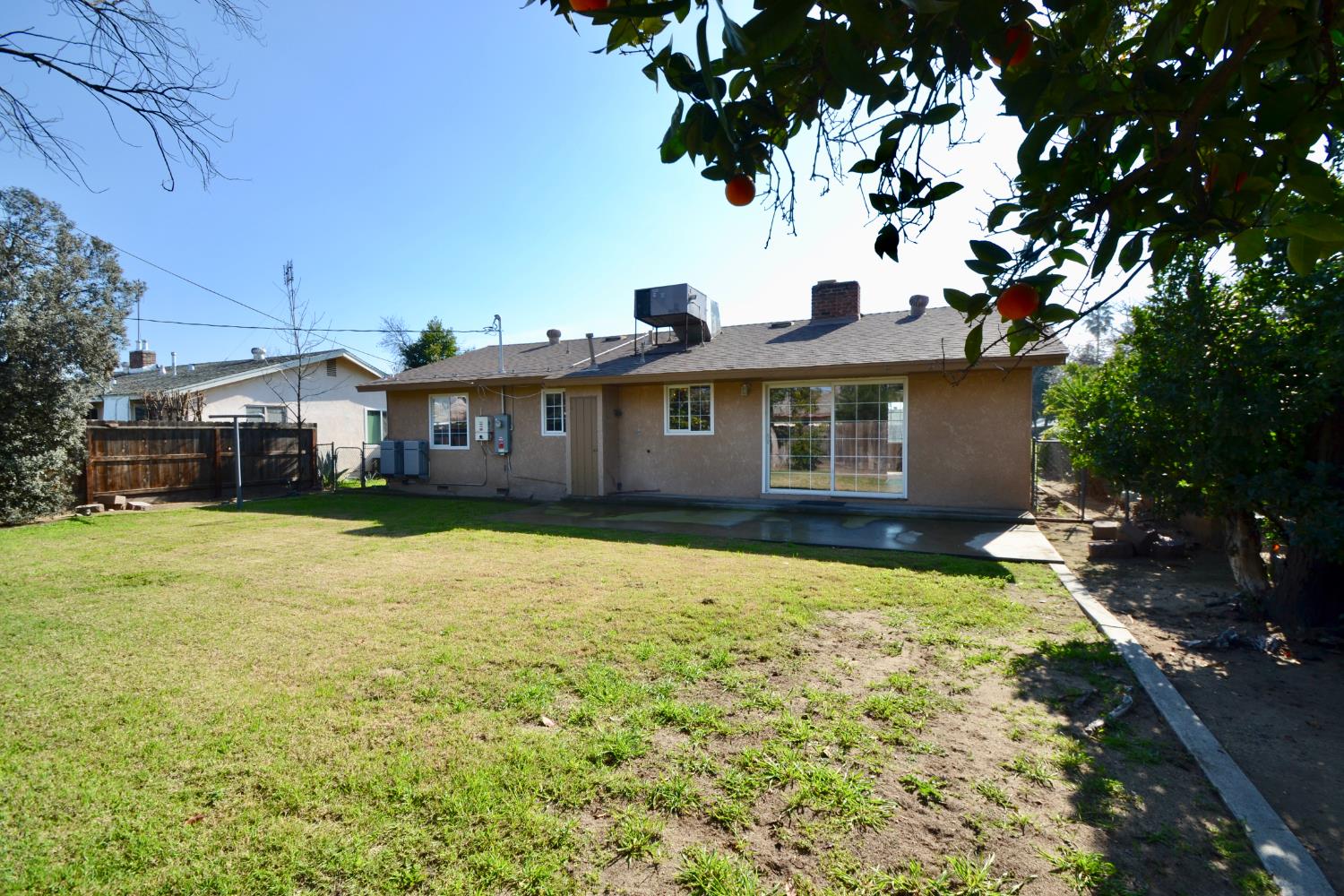 3715 E Garland Ave, Fresno, CA 93726