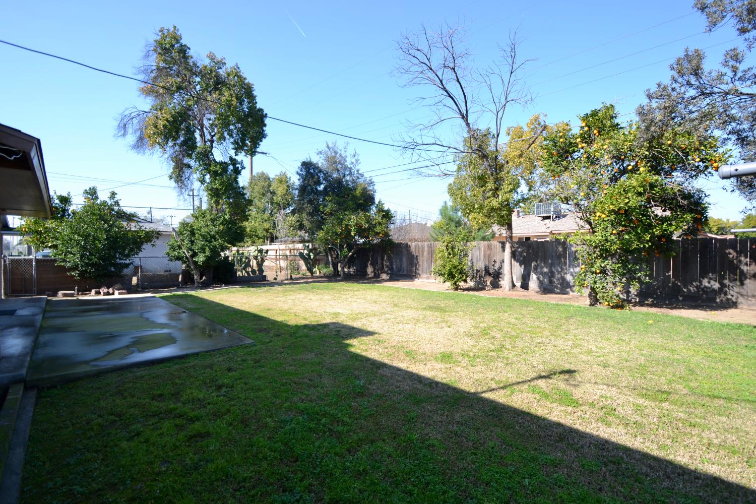 3715 E Garland Ave, Fresno, CA 93726