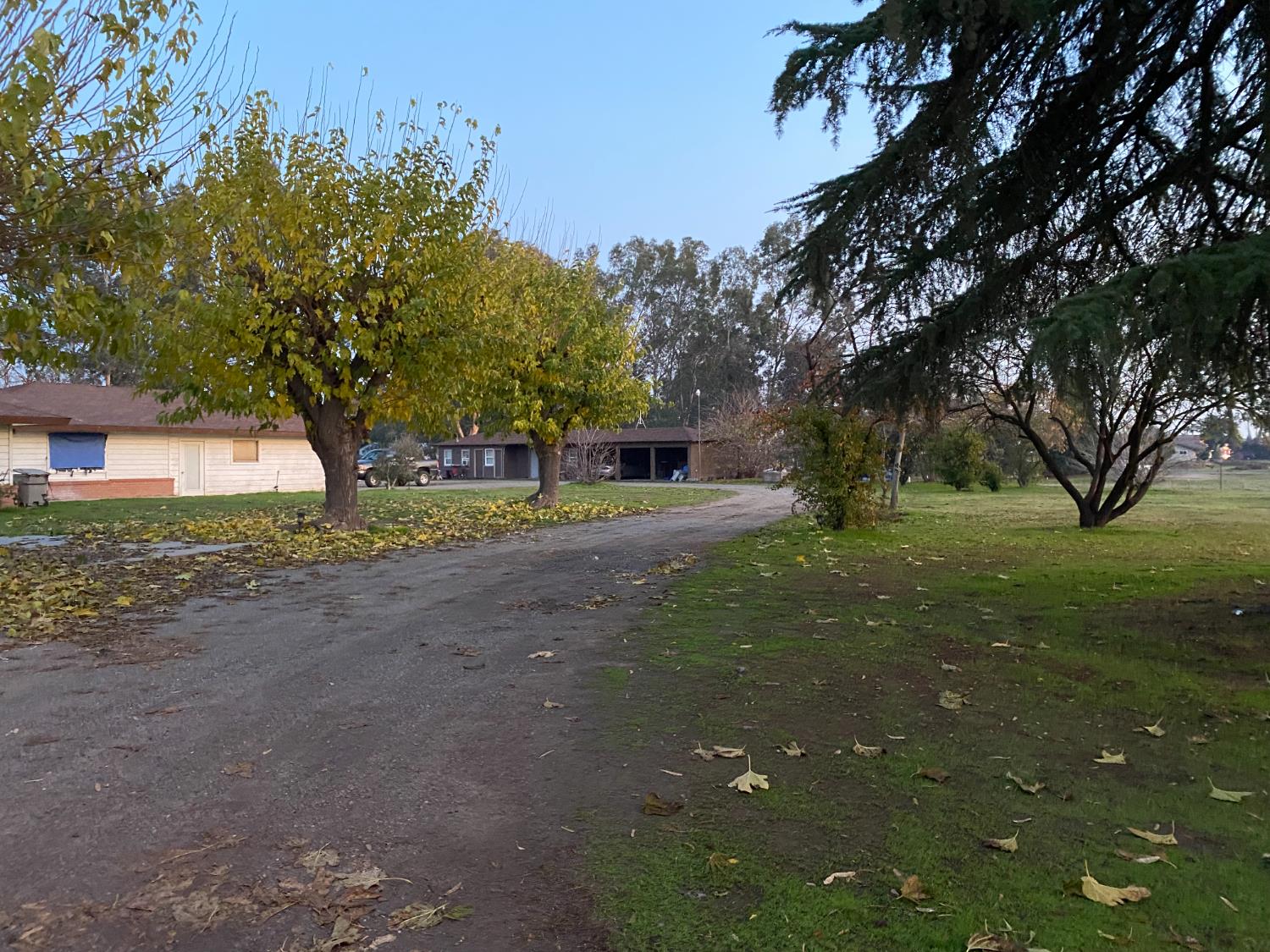 8220 N Fowler, Clovis, CA 93619