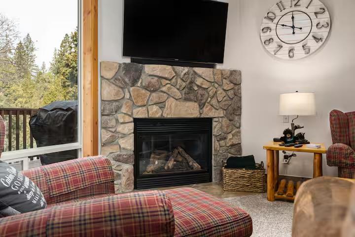 40830 Village Pass Ln #22, Shaver Lake, CA 93664