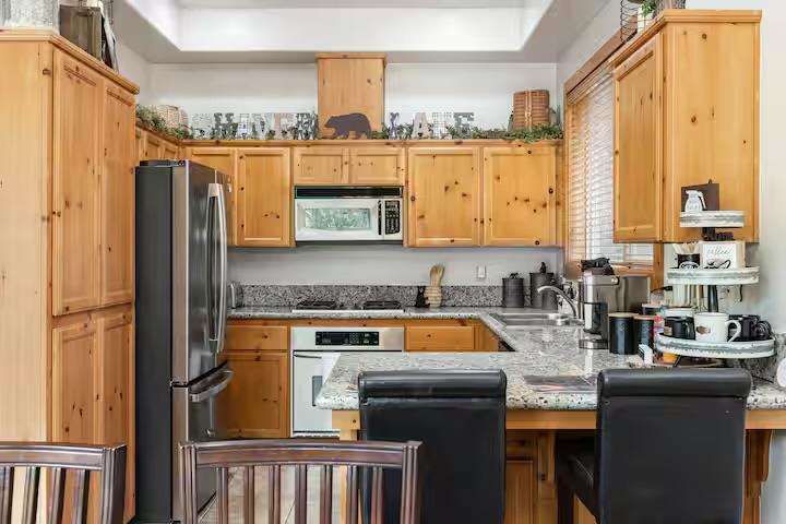 40830 Village Pass Ln #22, Shaver Lake, CA 93664