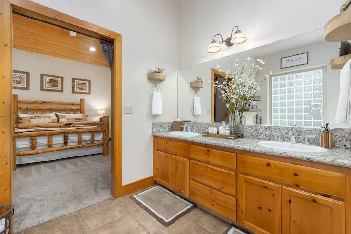 40830 Village Pass Ln #22, Shaver Lake, CA 93664