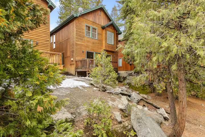 40830 Village Pass Ln #22, Shaver Lake, CA 93664