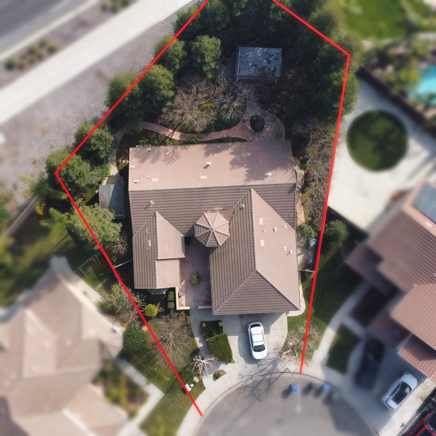 6009 W Goux Ave, Fresno, CA 93722