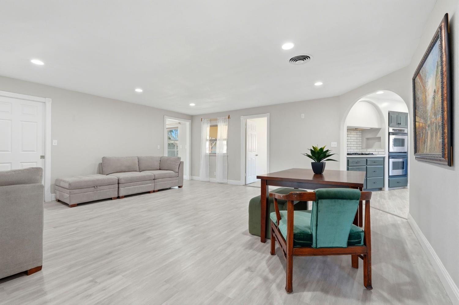 610 W Barstow, Fresno, CA 93704