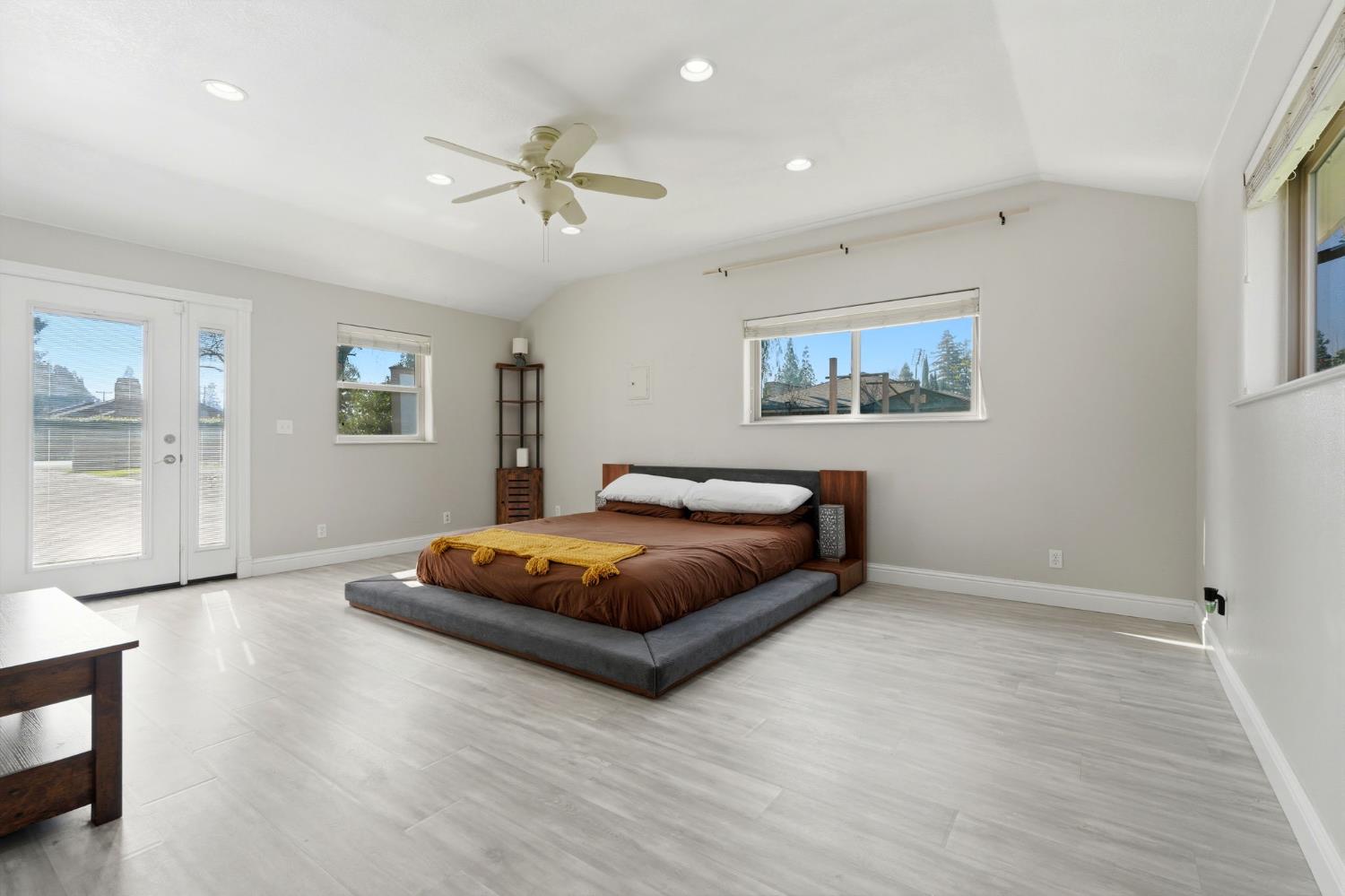 610 W Barstow, Fresno, CA 93704