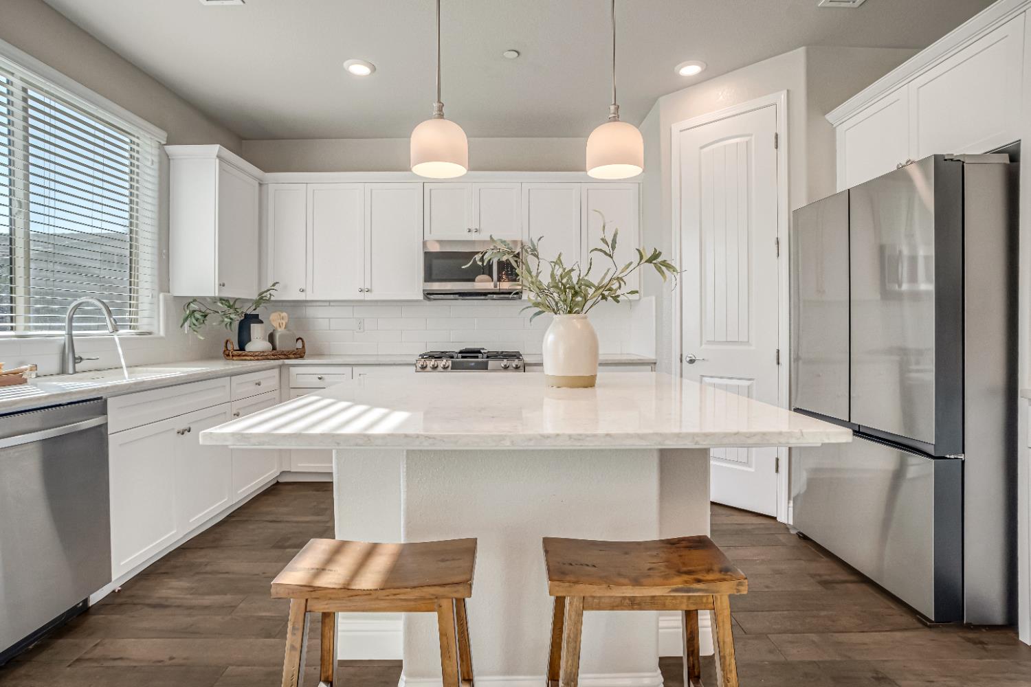 2944 Vermont Ave, Clovis, CA 93619