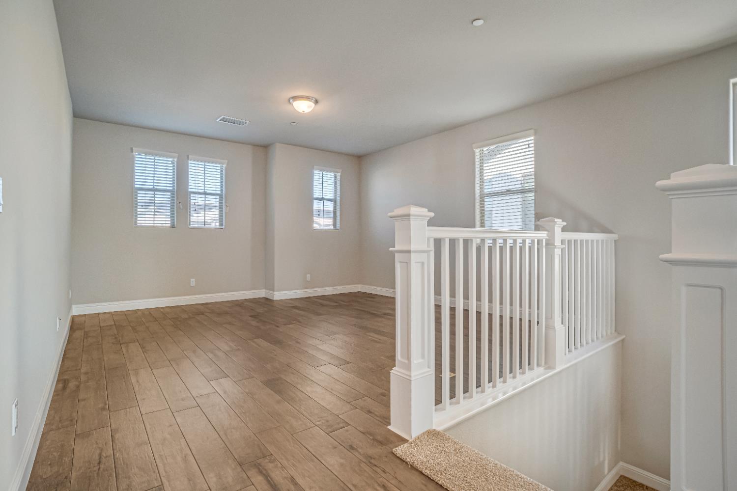 2944 Vermont Ave, Clovis, CA 93619