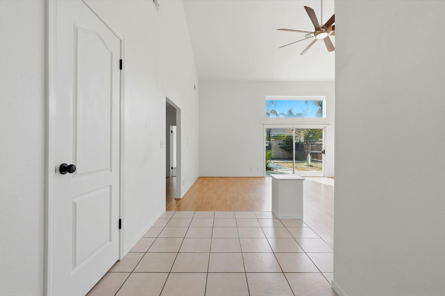 2682 Morris Ave, Clovis, CA 93611