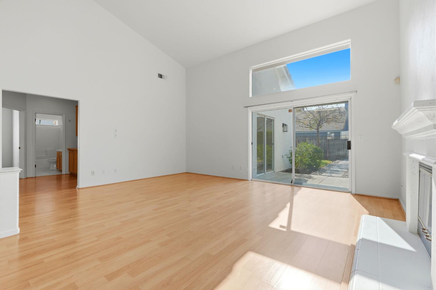 2682 Morris Ave, Clovis, CA 93611