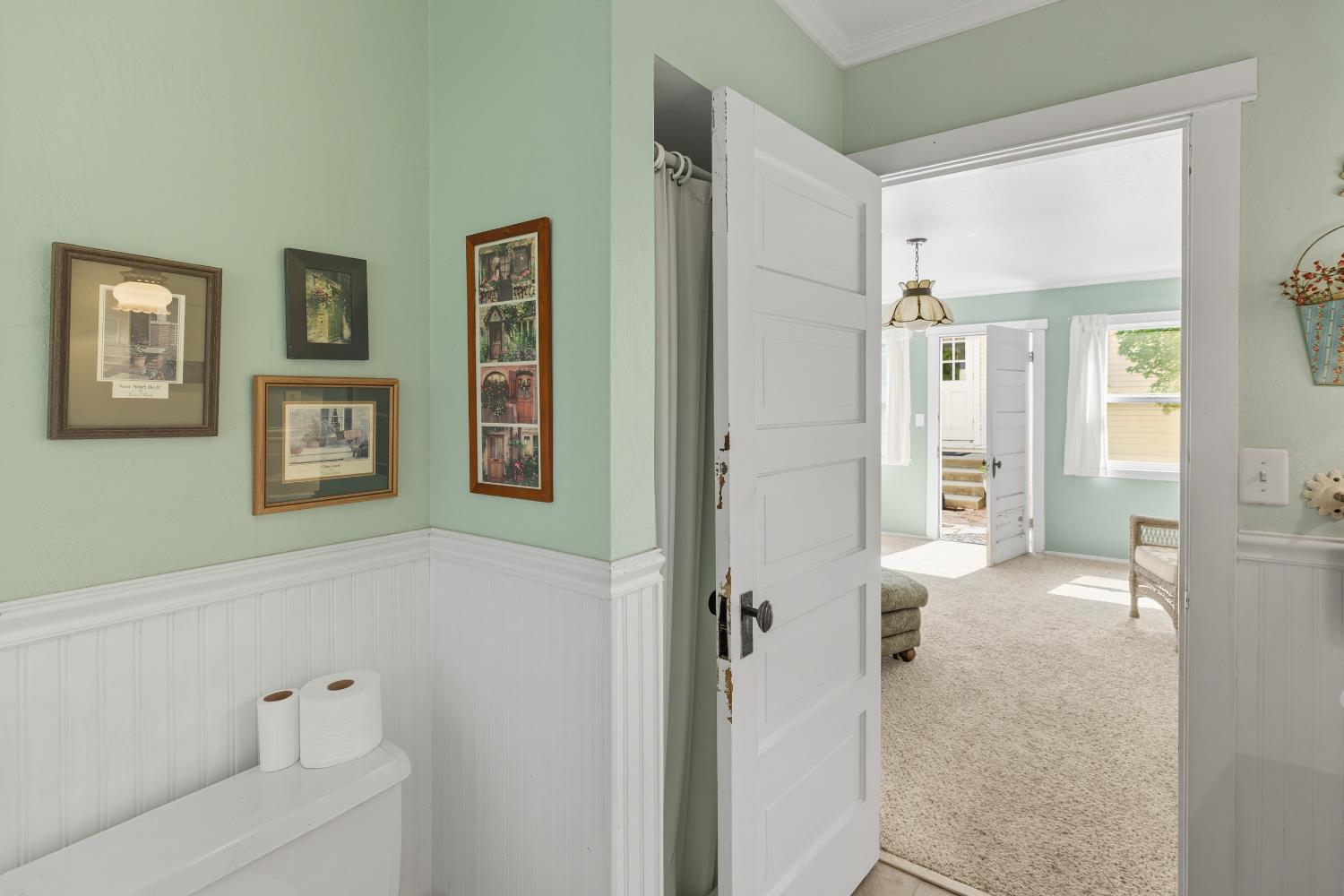 14192 E Kamm, Kingsburg, CA 93631