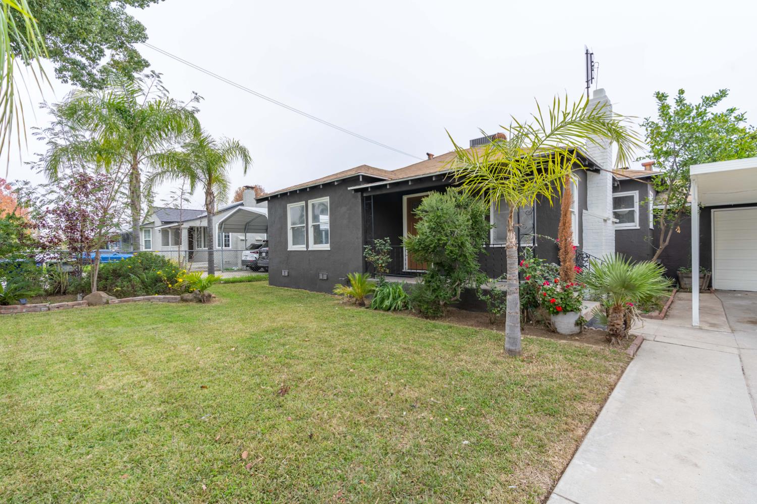 3623 E Lamona, Fresno, CA 93703