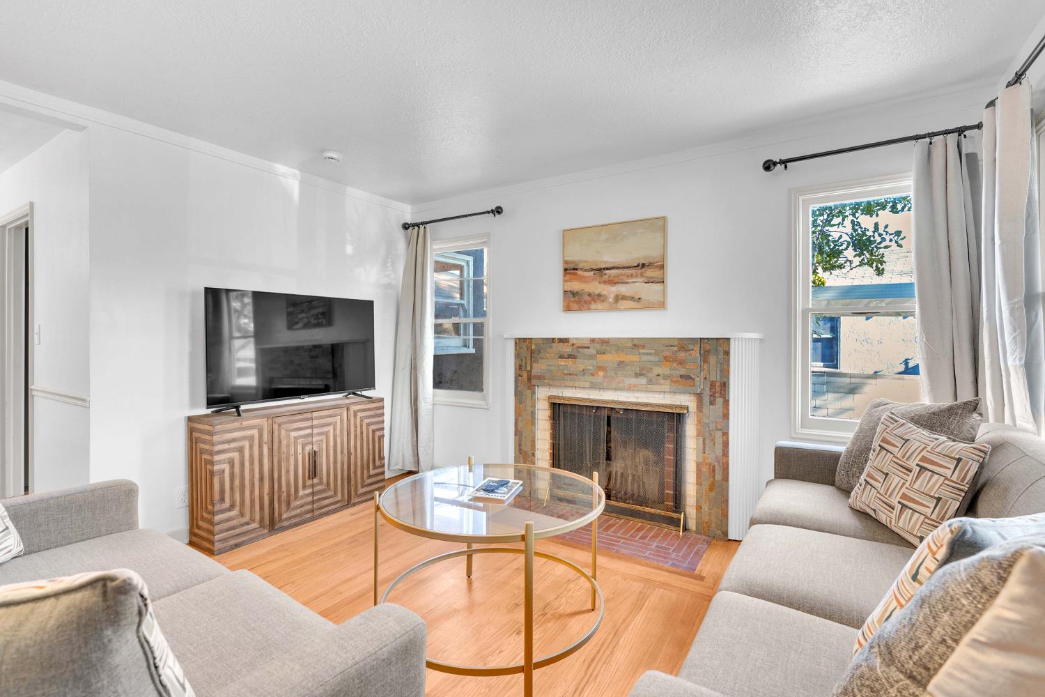 3623 E Lamona, Fresno, CA 93703