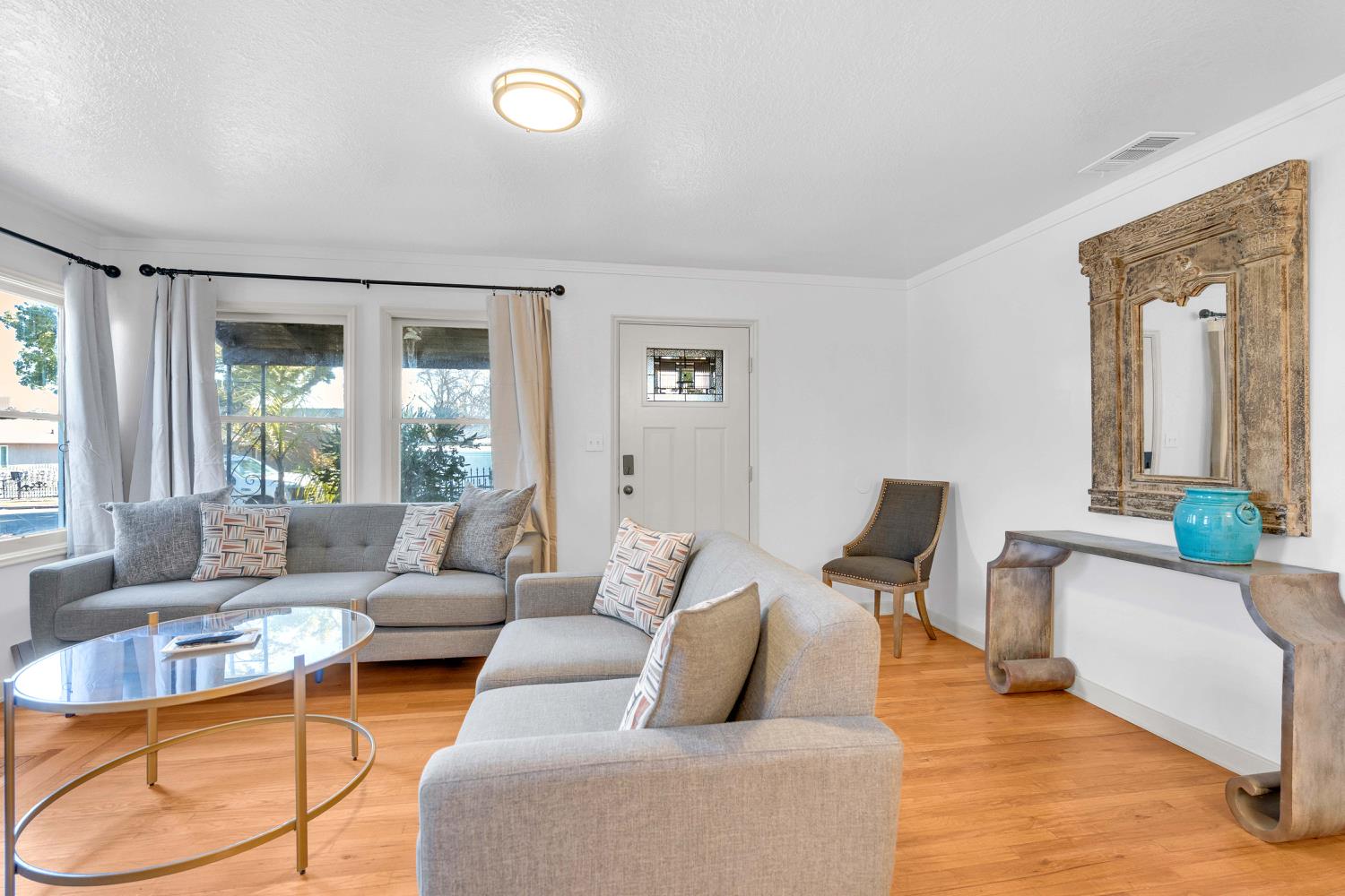 3623 E Lamona, Fresno, CA 93703