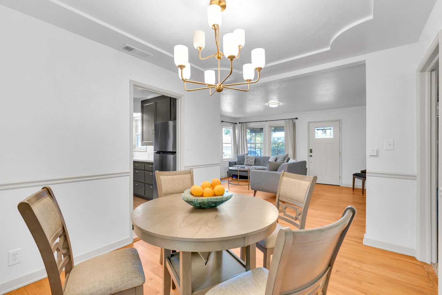 3623 E Lamona, Fresno, CA 93703