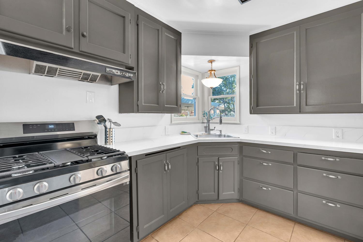 3623 E Lamona, Fresno, CA 93703