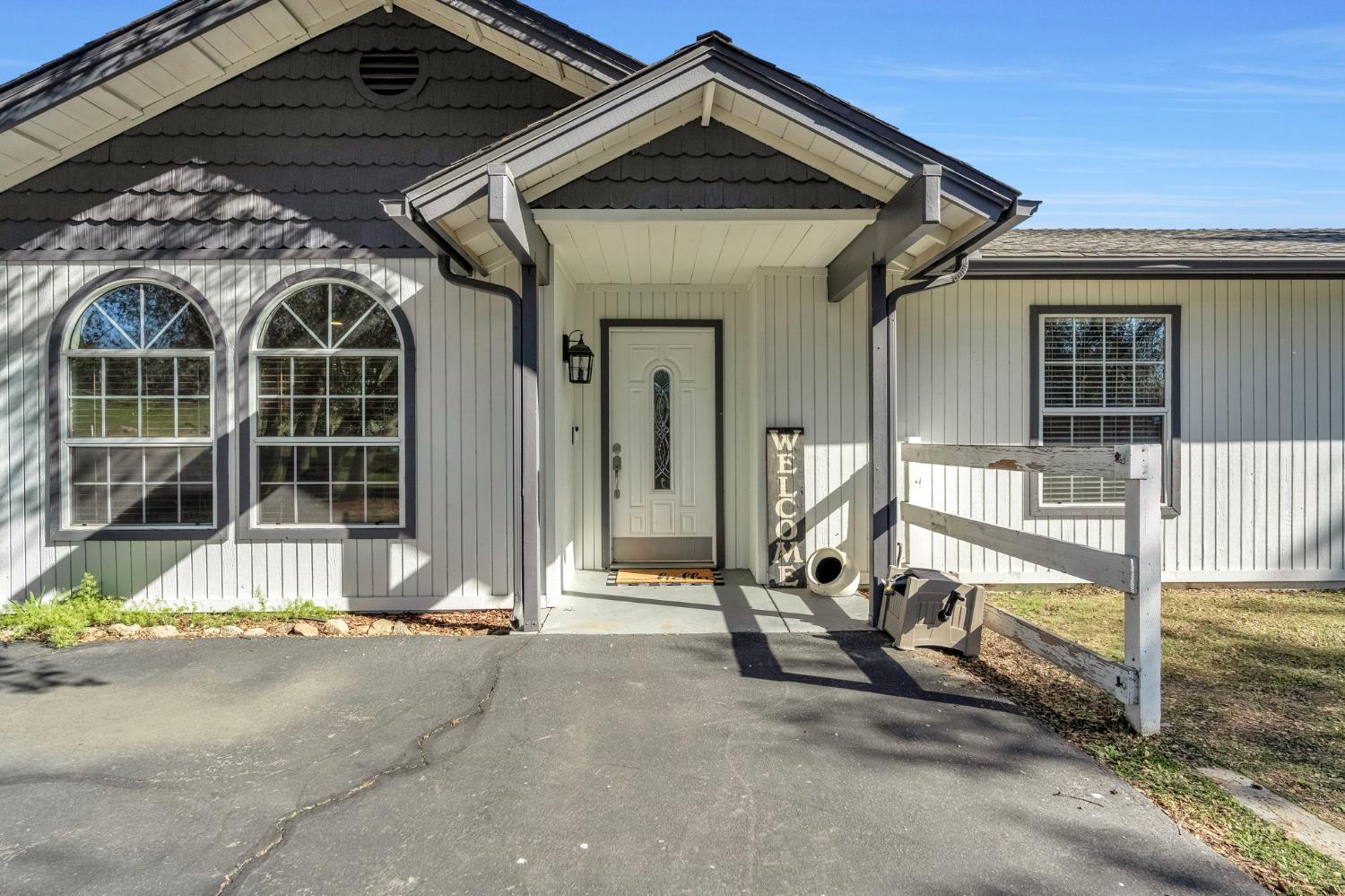 30535 Titan Dr, Coarsegold, CA 93614