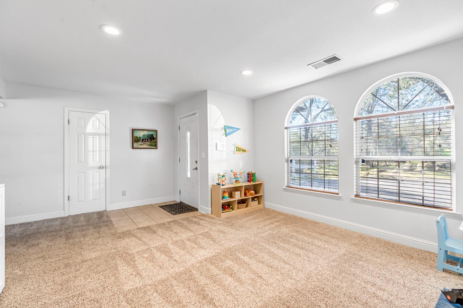 30535 Titan Dr, Coarsegold, CA 93614