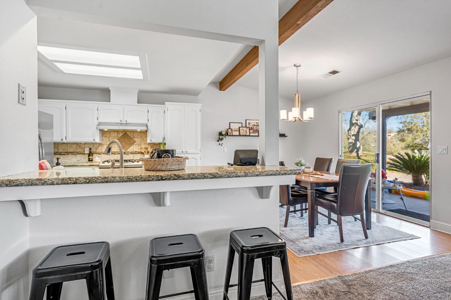 30535 Titan Dr, Coarsegold, CA 93614