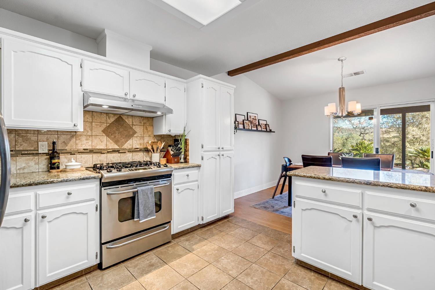 30535 Titan Dr, Coarsegold, CA 93614