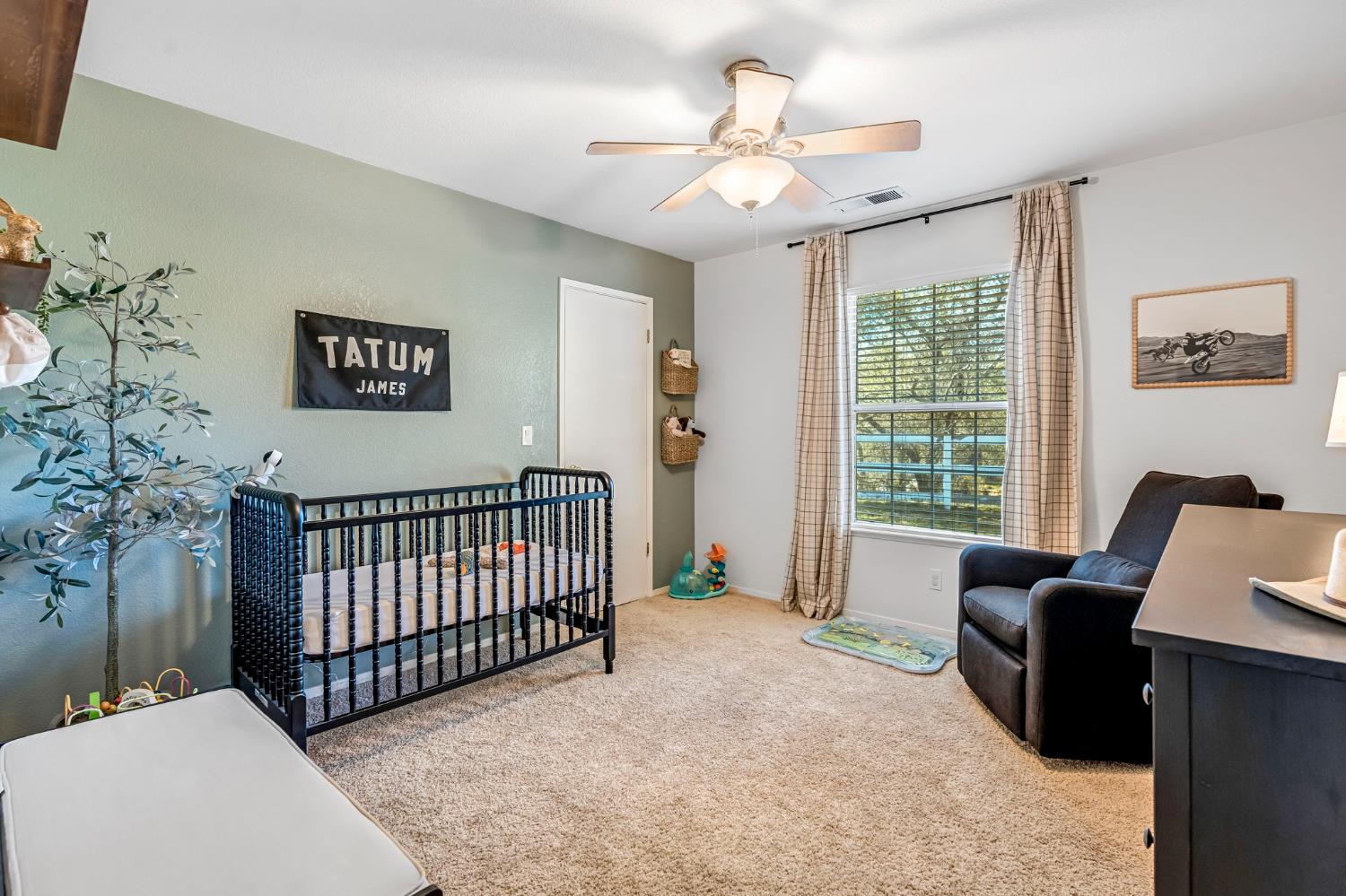 30535 Titan Dr, Coarsegold, CA 93614